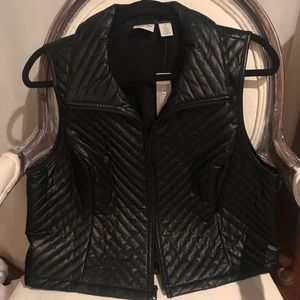 Chico’s  New With Tags, Zenergy Vest Size 2